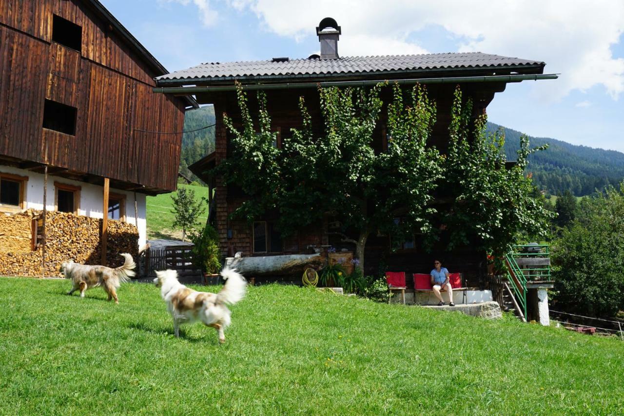 Bauernhaus Heisenbauer Neukirchen am Grossvenediger Luaran gambar